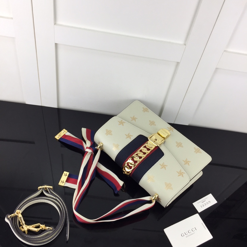 Gucci Satchel Bags